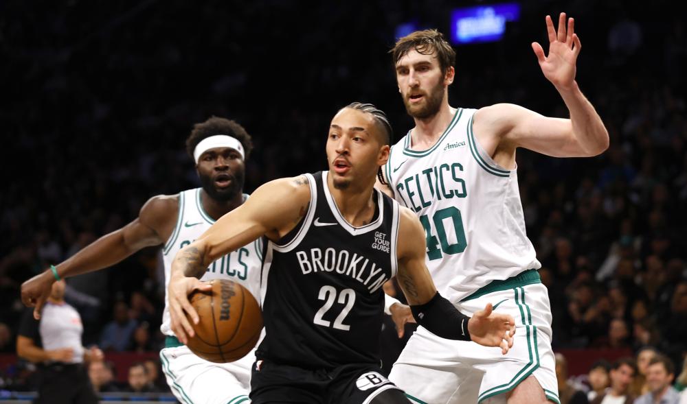 更彰显出老 更彰显出老