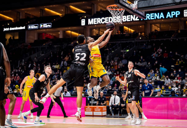 通过平台与 通过平台与