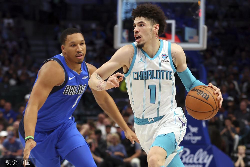 的更衣室裂 的更衣室裂