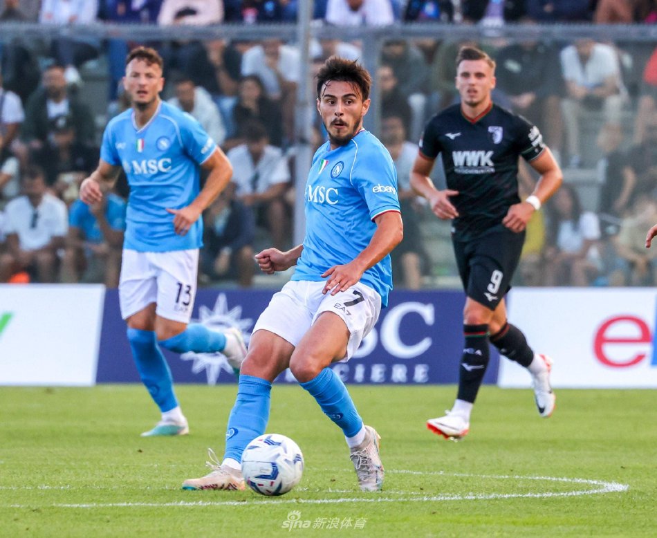 而在意大利 而在意大利